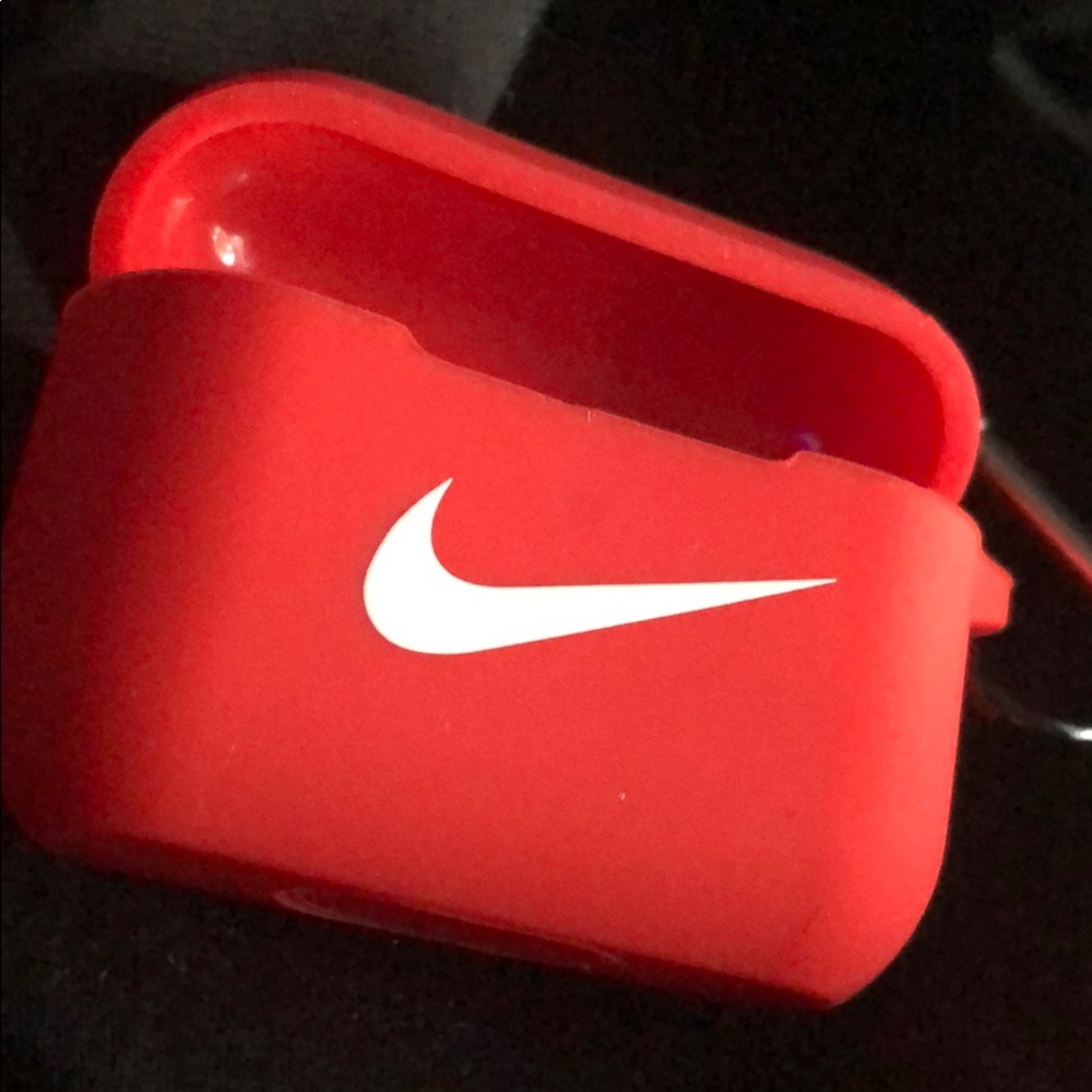 AirPods Pro Case New - Picture 1 of 4